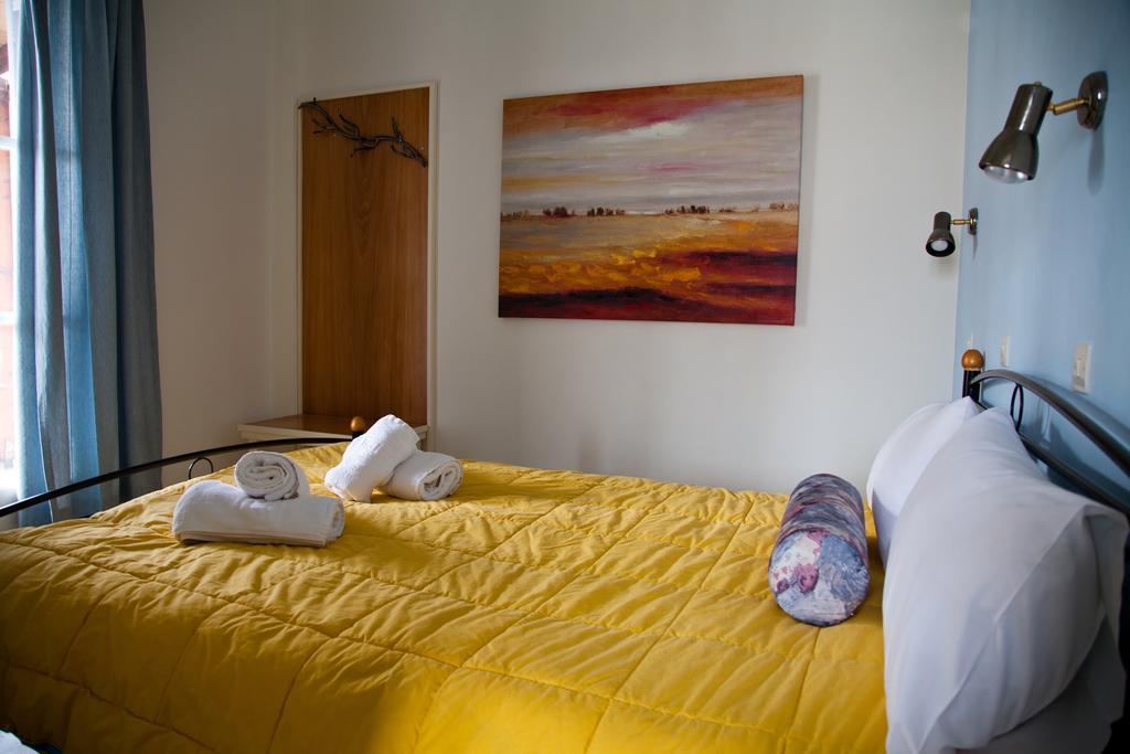 Theo Studios & Apartments سبيتسيس الغرفة الصورة