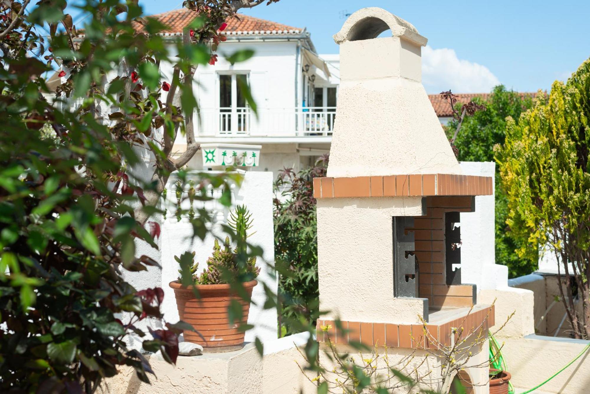 Theo Studios & Apartments سبيتسيس المظهر الخارجي الصورة