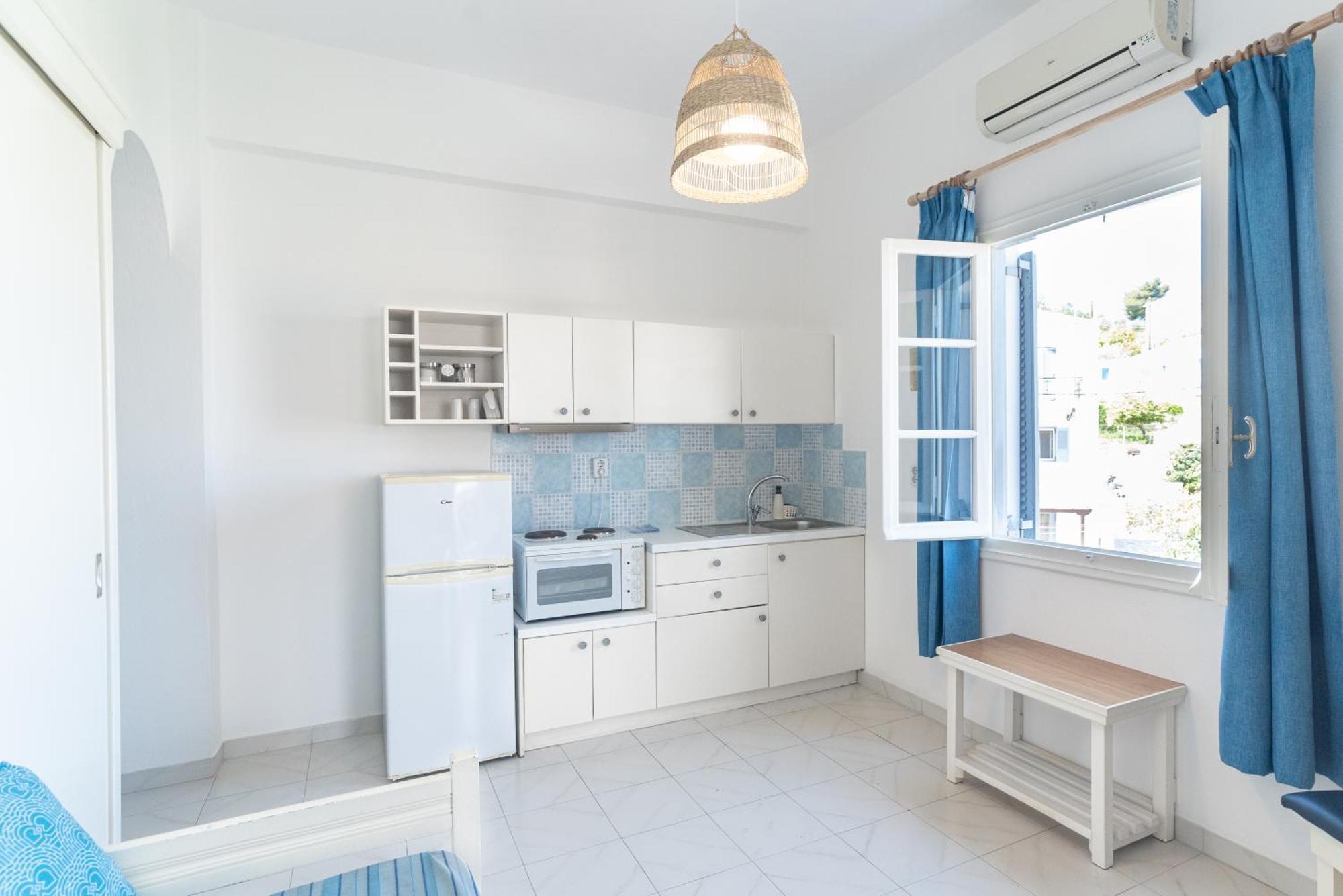 Theo Studios & Apartments سبيتسيس المظهر الخارجي الصورة