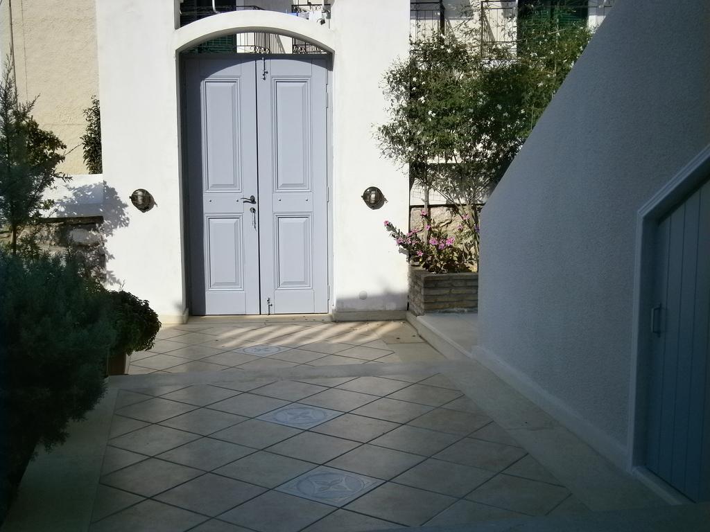 Theo Studios & Apartments سبيتسيس الغرفة الصورة