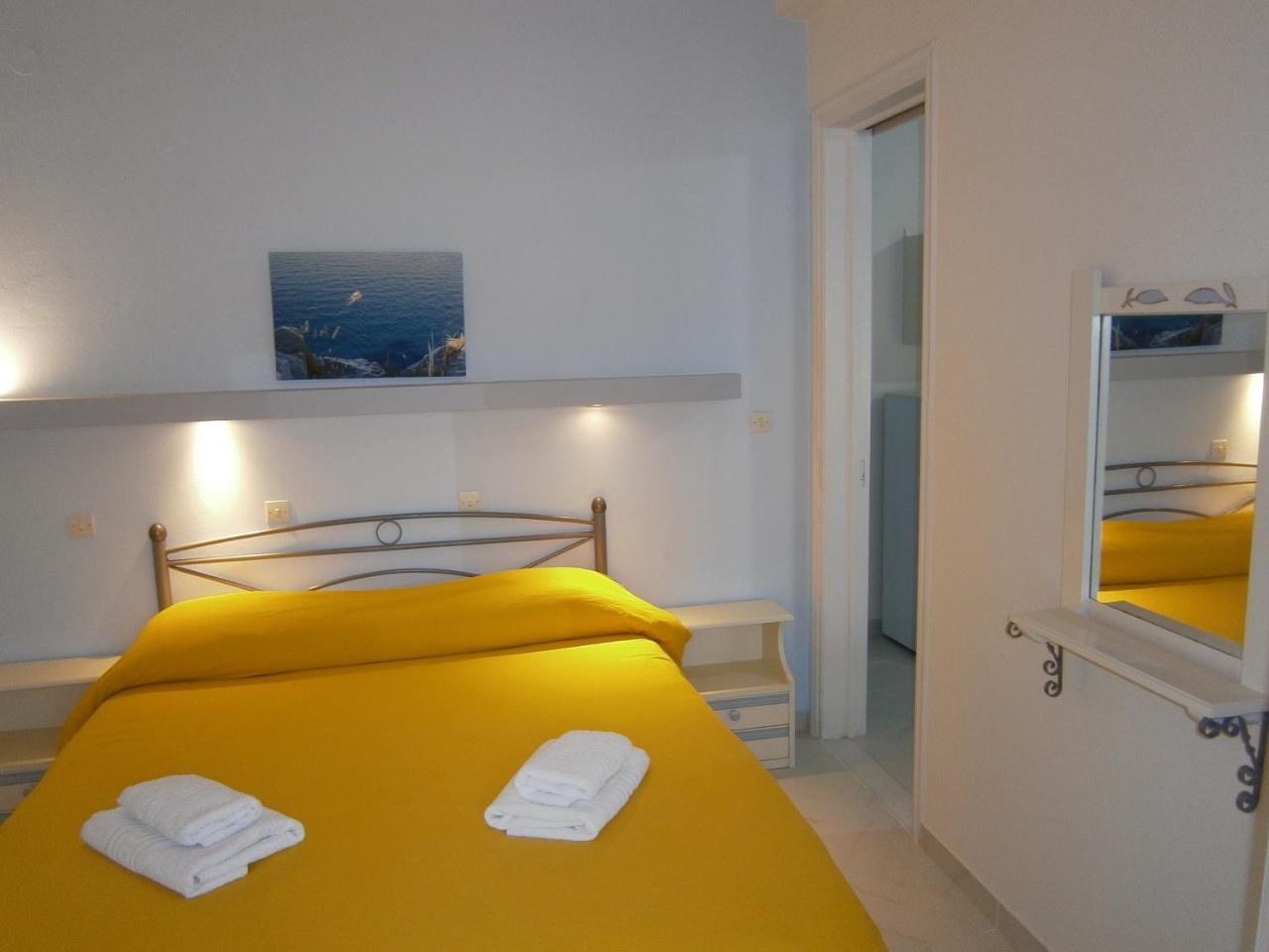 Theo Studios & Apartments سبيتسيس المظهر الخارجي الصورة