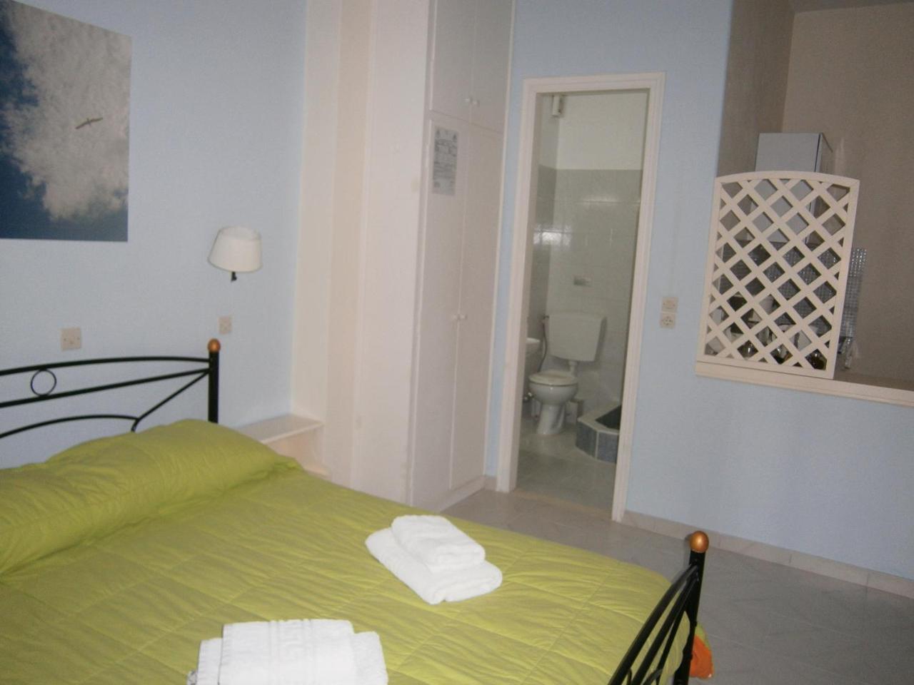 Theo Studios & Apartments سبيتسيس المظهر الخارجي الصورة